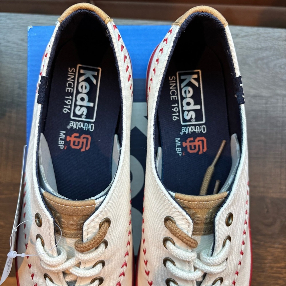 NWT Keds - San Francisco Giants Champion Canvas LaceUp Sneaker - Size 6 - Picture 9 of 12